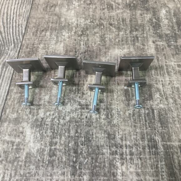 Lot of 4 Square Silver Metal Cabinet Knobs Drawer Pulls & Hardware Home Decor - Picture 3 of 3